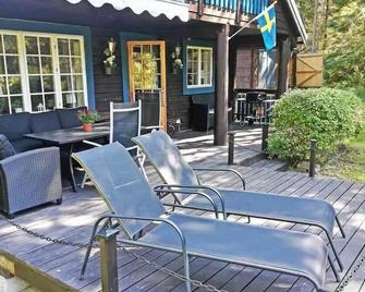 Sto710-Norrtaelje-Tisslingeslingan-12 - Norrtalje - Innenhof