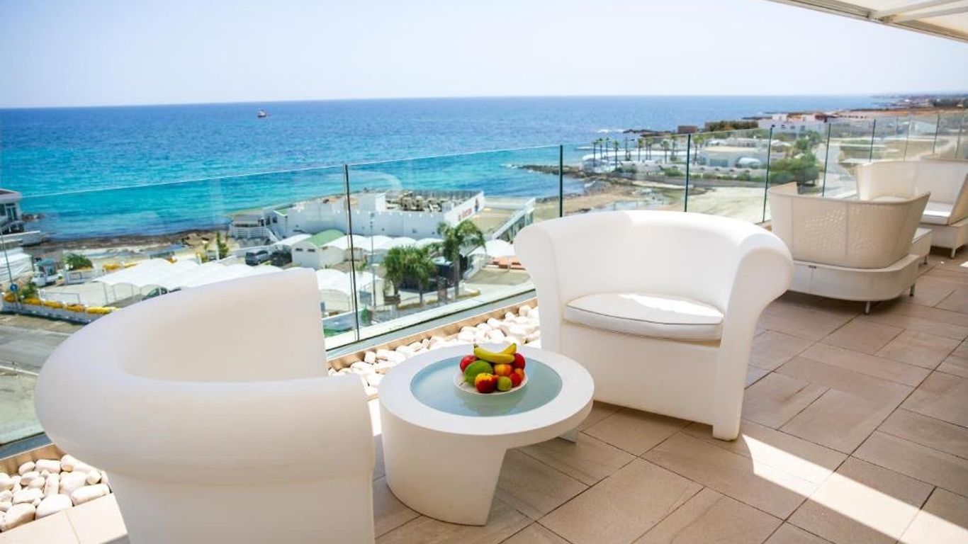 Bianco Riccio Suite Hotel