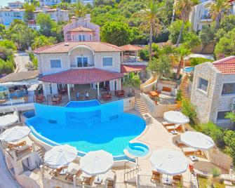 Mekvin Hotels Deniz Feneri Lighthouse - Kaş - Pool