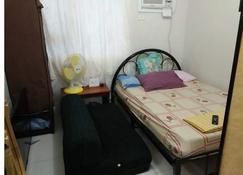 The Pearl Place Condominium - Pasig - Schlafzimmer