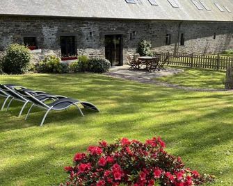 Comfortable Ecogîte with Private Garden and Mini Farm - Beauchamps - Patio