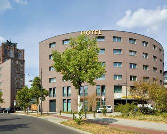Hotel am Borsigturm - ברלין - בניין