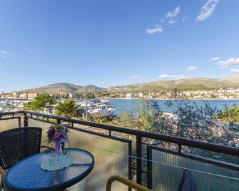 Apartments Vinko - Trogir - Balcony