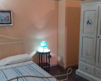 B&b Rosaviola - Teulada - Habitación