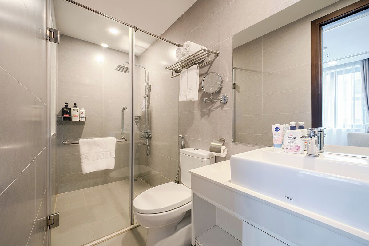 A25 Hotel - Hoang Dao Thuy 1 - Hanoi - Bathroom