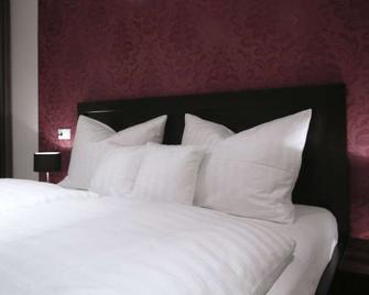 Limes Hotel - Wehrheim - Schlafzimmer