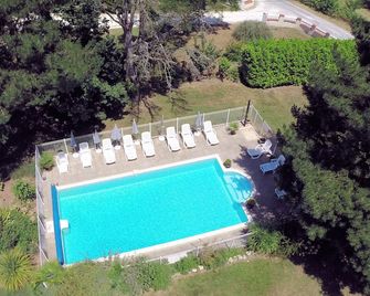 Le Manoir Lacustre - Queyrac - Zwembad