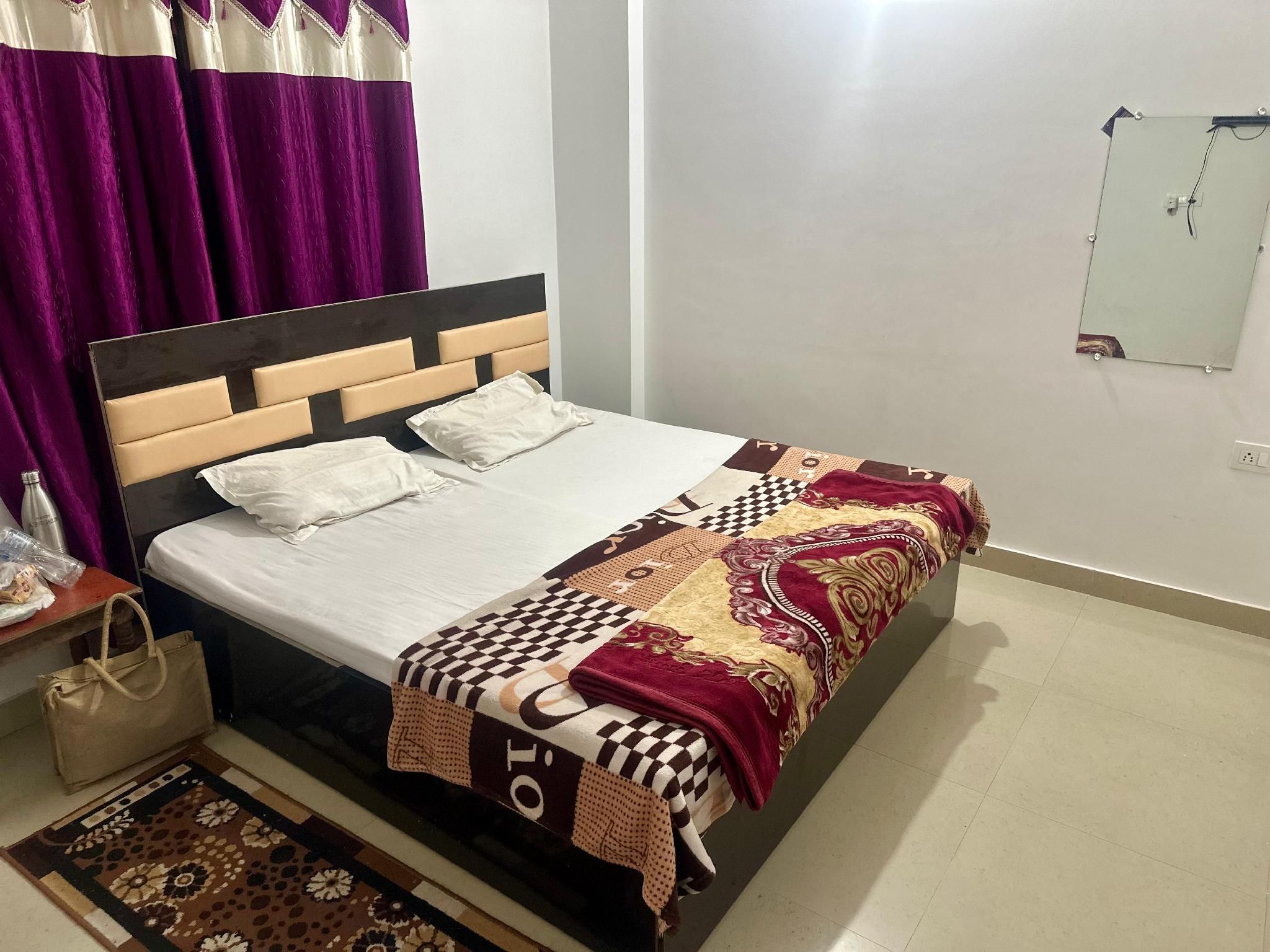 Skv Sharma Ji Home Stay - Benarés - Habitación