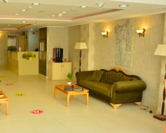 Yesilyurt Otel - Antalya - Lobby