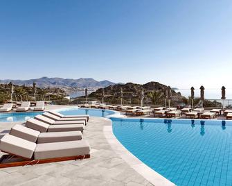 藍色海岸溫泉渡假酒店 - - 阿吉歐斯尼古拉斯 - 安吉斯尼古拉斯（克里特島） - 游泳池