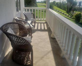 A Peace of Paradise St. Lucia - Vieux Fort - Balkon