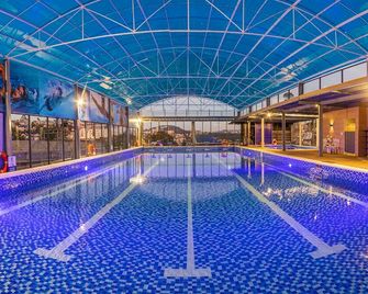 Stillus Boutique Hotel Dalat - Dalat - Bazén