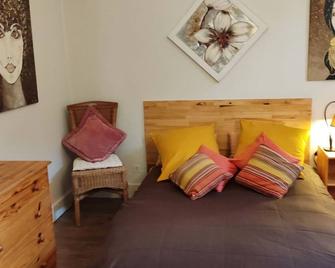Grande Chambre Avec Dressing le Tout 28m2 Entièrement Équipée - Rumilly - Chambre