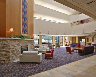 Hotel Mead And Conference Center - Wisconsin Rapids - Лоббі