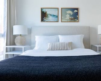 Avalon II by AvantStay | Chic & Stylish San Diego Condo w/ Vibrant Interiors - San Diego - Habitación