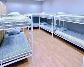 Hostel Acacias - Madrid - Habitación