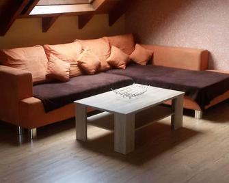 Ferienwohnung Kuhn - Vielbrunn - Sala de estar