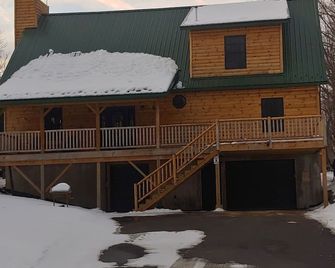 Cozy, country cabin near Cooperstown - Richfield Springs - Gebäude
