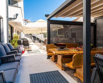 Beach Villa Valentina - Trogir - Βεράντα