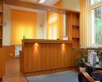 Hotel Haus am Park - Bad Homburg - Front desk