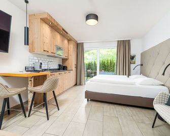 卡普倫阿文尼達全景套房飯店 - 卡普倫 - 臥室