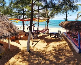 Beach Wave Hotel - Arugam - Pláž