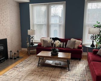 Charming 3-bedroom apartment with AC in lively St. Louis - Saint Louis - Salon