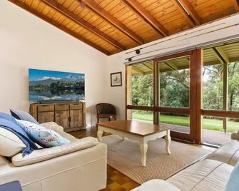 Aruma | Peaceful Metung Getaway - Metung - Sala de estar