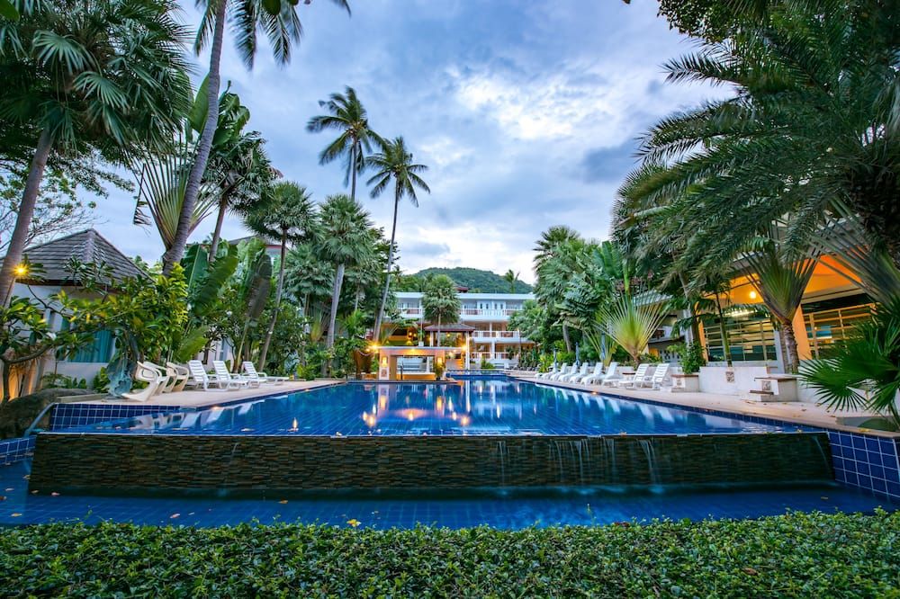 كوه تاو مونترا ريزورت - كو تاو - حوض السباحة