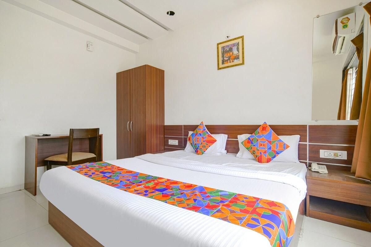 Fabhotel Regal Regency - אינדור - חדר שינה