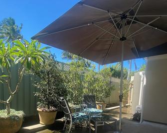 Wamberal/Terrigal Beach is a 10-15 min walk or 4 minute drive away.NEW fast nbn - Wamberal - Patio