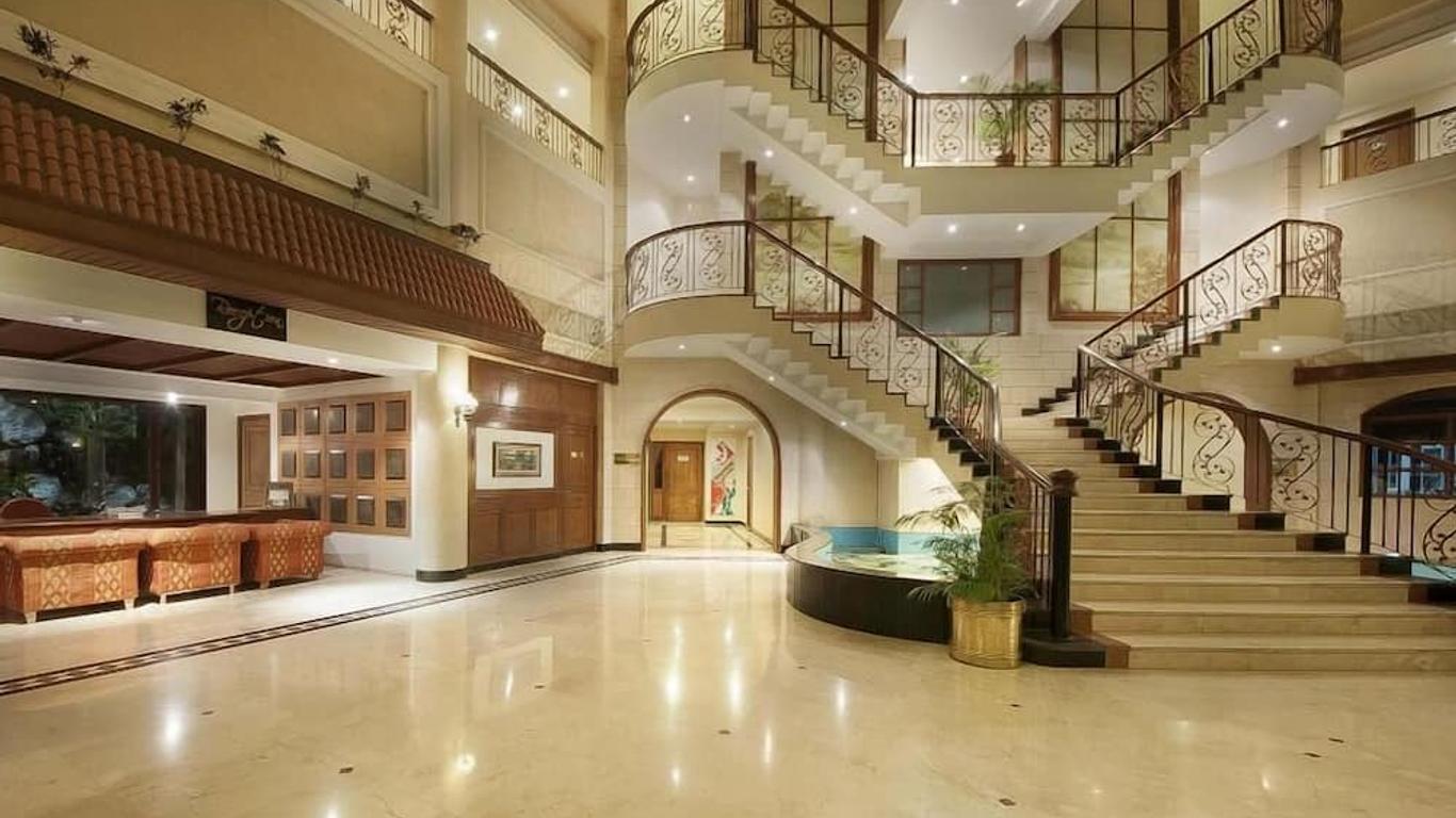 لاجونا ريزورت