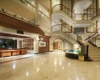 Lagoona Resort - Lonavala - Lobby
