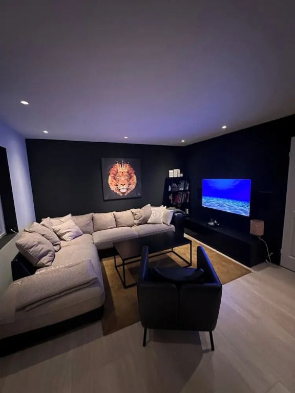 Remarkable 2-Bed Apartment in Tromso - Tromso - Sala de estar