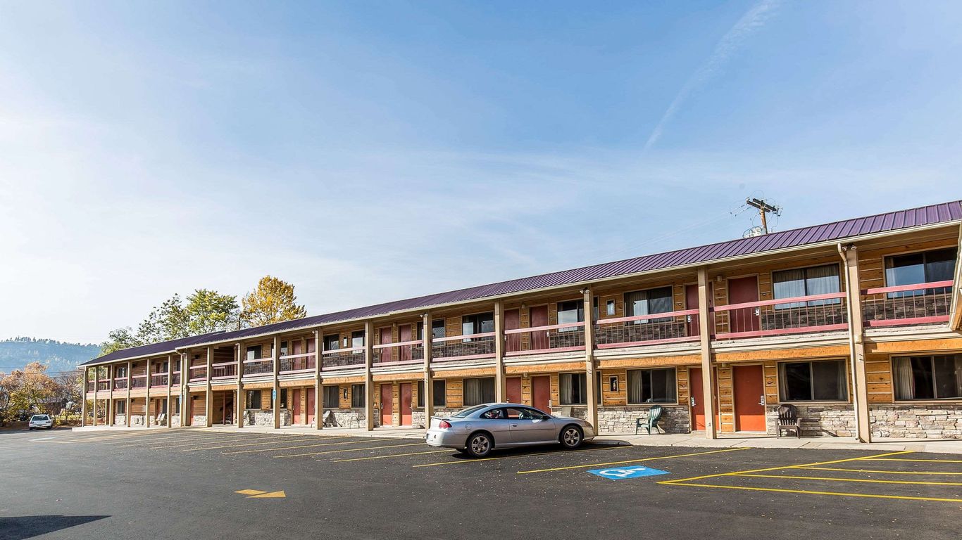 Econo Lodge Inn & Suites Kalispell - Glacier National Park Gateway