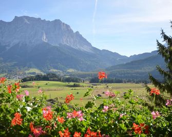 Sporthotel Zugspitze - Lermoos - Außenansicht