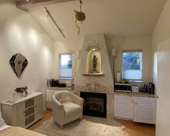 Serene Montclair Getaway - Oakland - Habitación