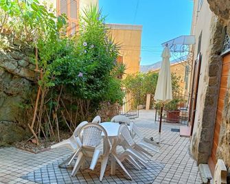 Country Cottage / Gite - Occhiatana (Belgodere) - Belgodère - Patio
