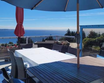 Hov B&b House -Hospitality Ocean View Victoria- - Victoria - Balkon