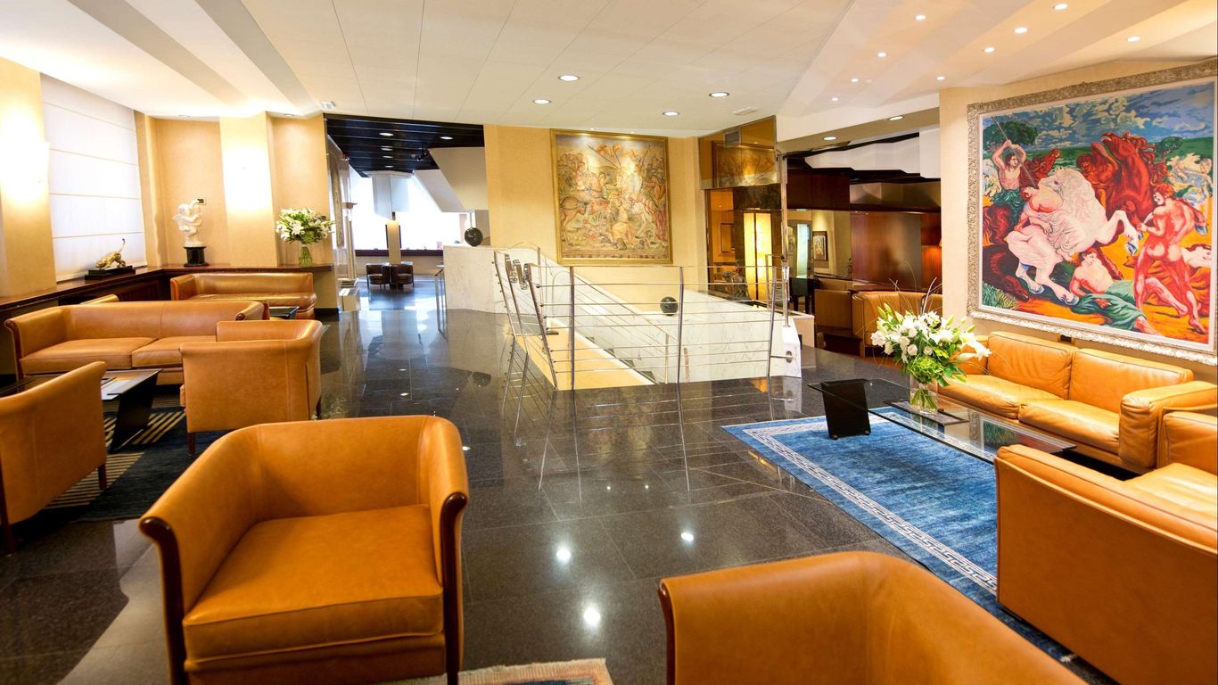 هوتل دو إيستي