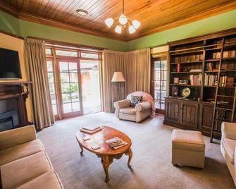 Hartley Homestead Boutique Bed & Breakfast - Clyde