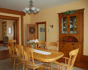316 N Michael, Two story Historic Property - Saint Marys - Comedor