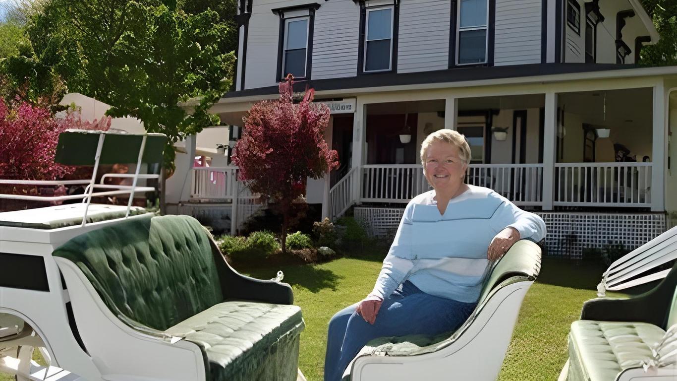 La Belle De La Riviere (The Beauty Of The River ) - B&b