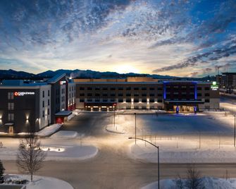 Candlewood Suites Anchorage - Midtown By IHG - Anchorage - Building
