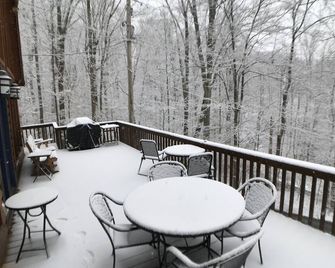 Robin's Nest luxury cabin, Red River Gorge - Slade - Balcón