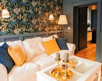 Wohnen im Carl Maria von Weber Geburtshaus - Eutin - Wohnzimmer