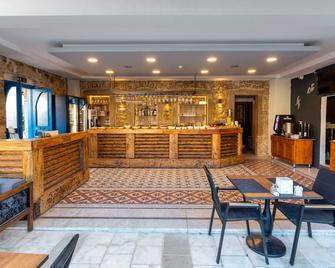 Akkan Hotel - בודרום - בר