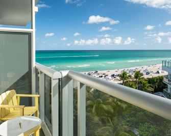 The Confidante Miami Beach, part of Hyatt - Miami Beach - Balcony