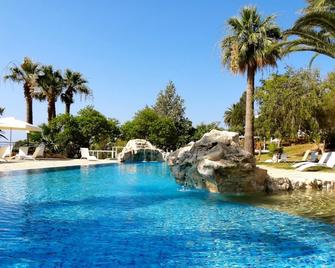 Latchi Family Resort - Polis Chrysochous - Pool