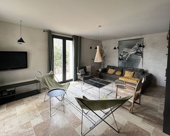 Villa des Mattes - Superbe maison de famille 15 couchages - Crillon-le-Brave - Huiskamer